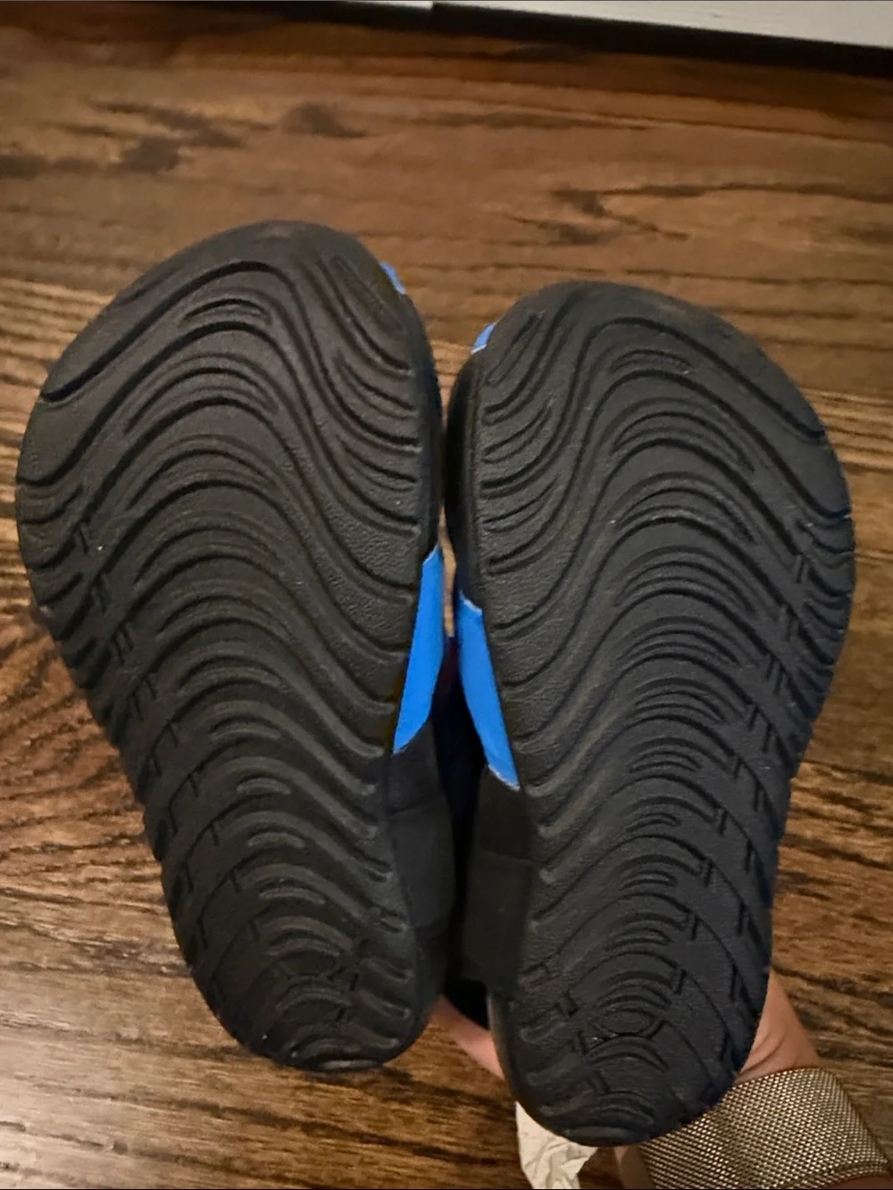 Nike Kids Sunray Protect 2 Photo Blue/ Bright Crimson size 7C Water Shoe